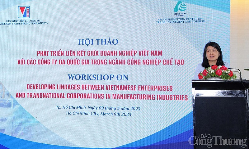 TS. Trương Chí Bình - Phó Chủ tịch kiêm Tổng thư ký Hiệp hội Công nghiệp hỗ trợ, công bố báo cáo nghiên cứu về liên kết giữa doanh nghiệp Việt Nam và các công ty đa quốc gia tại hộ thảo